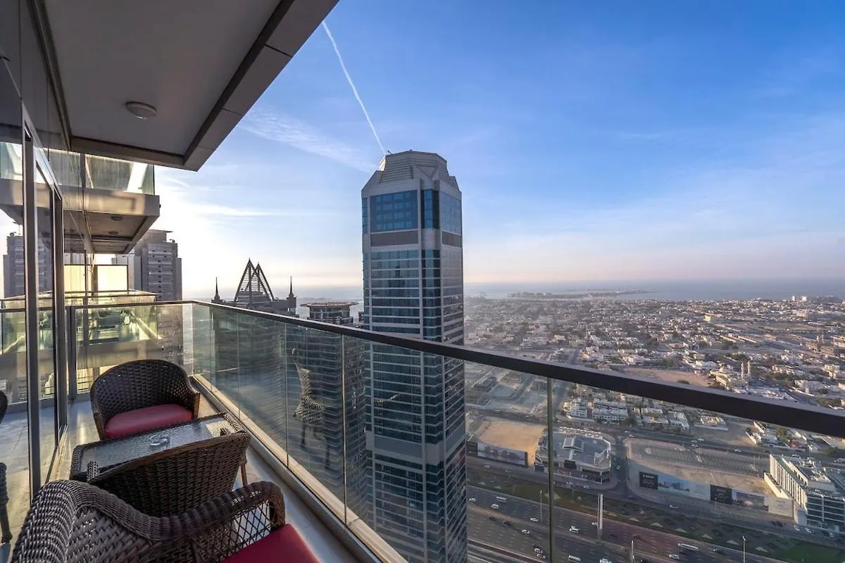 Prestigious 2-Bedroom Apartment With Easy City Access In Business Bay Dubai