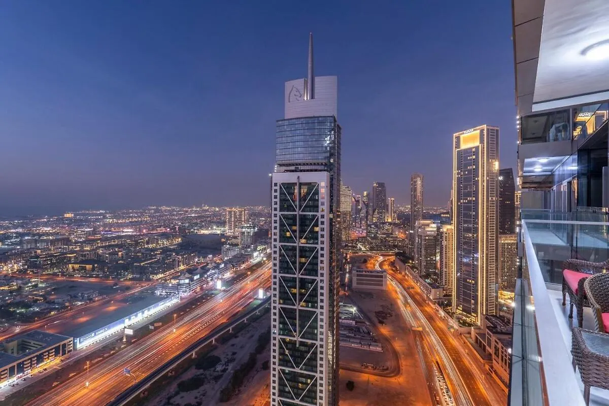 Prestigious 2-Bedroom Apartment With Easy City Access In Business Bay Dubai