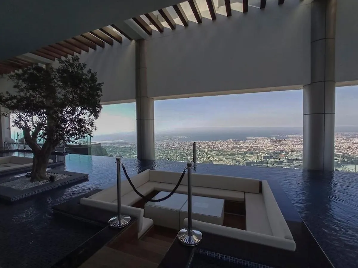 Prestigious 2-Bedroom Apartment With Easy City Access In Business Bay Dubai