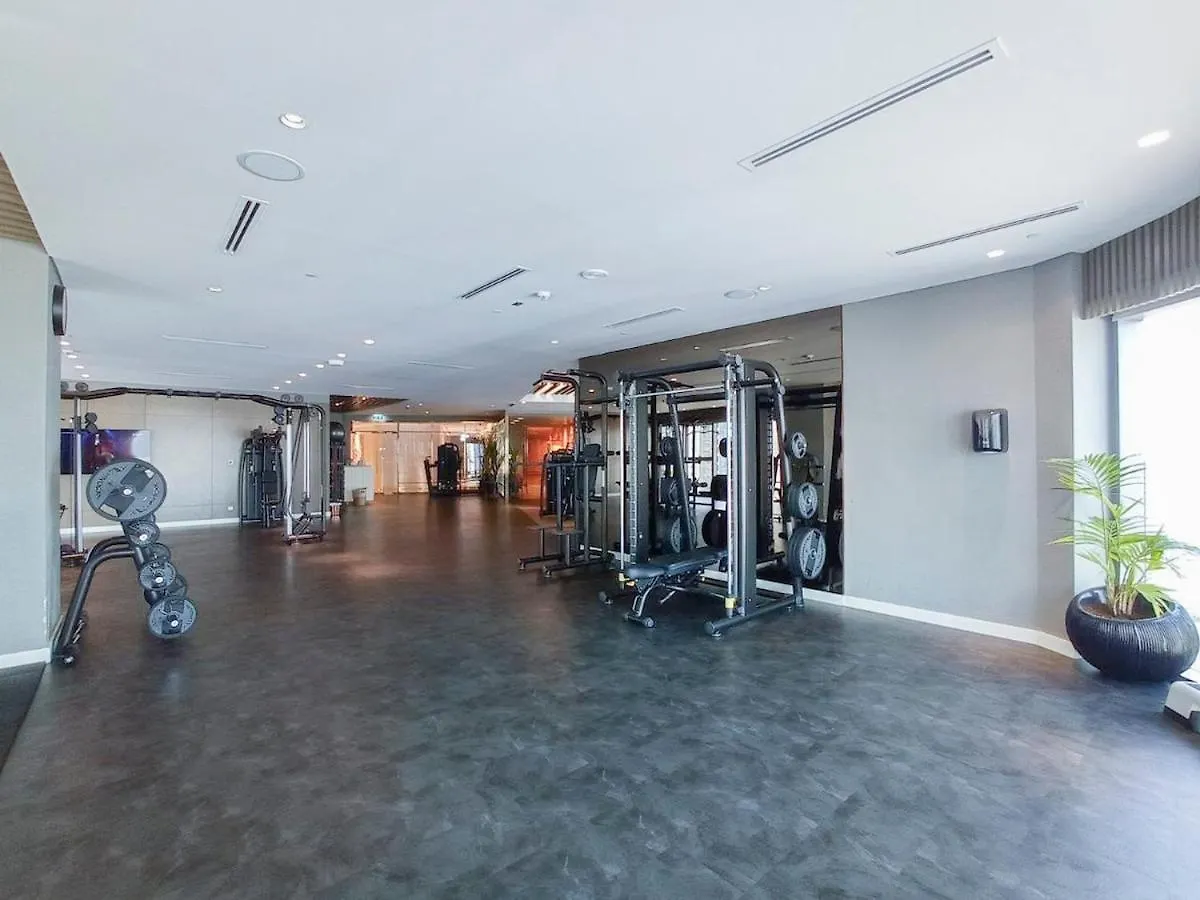 Prestigious 2-Bedroom Apartment With Easy City Access In Business Bay Dubai United Arab Emirates